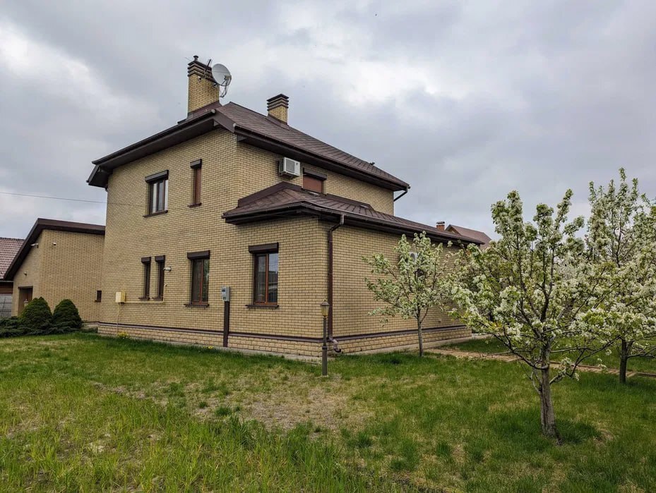 Продажа коттеджа 176 м²