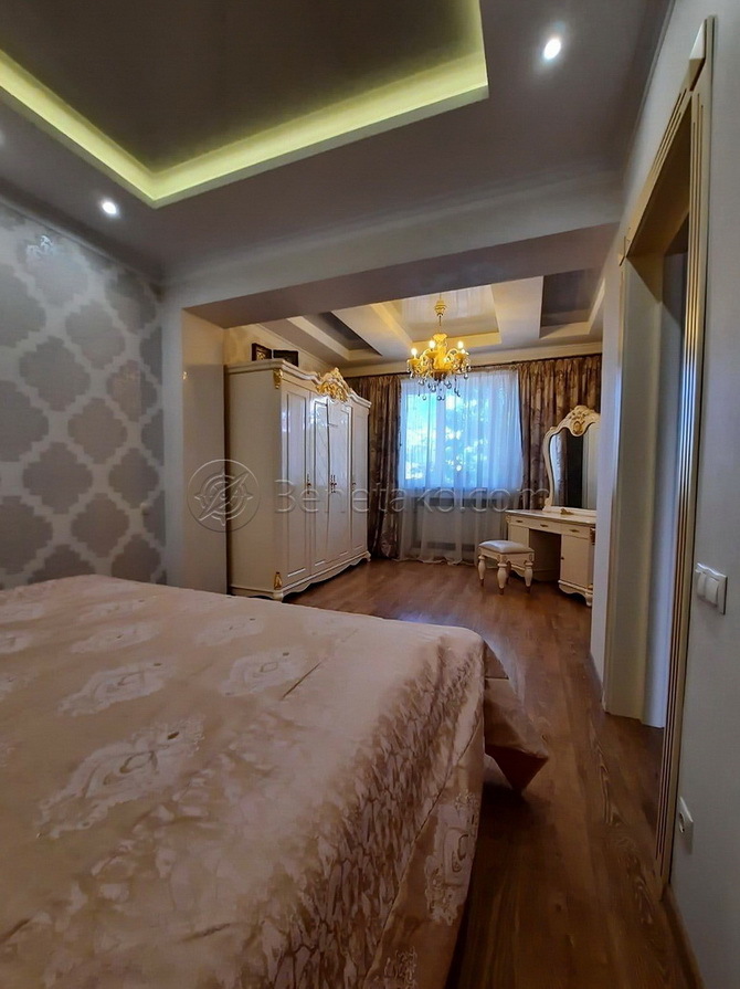 Оренда будинку 275 м², Пригород, Совиньон 2