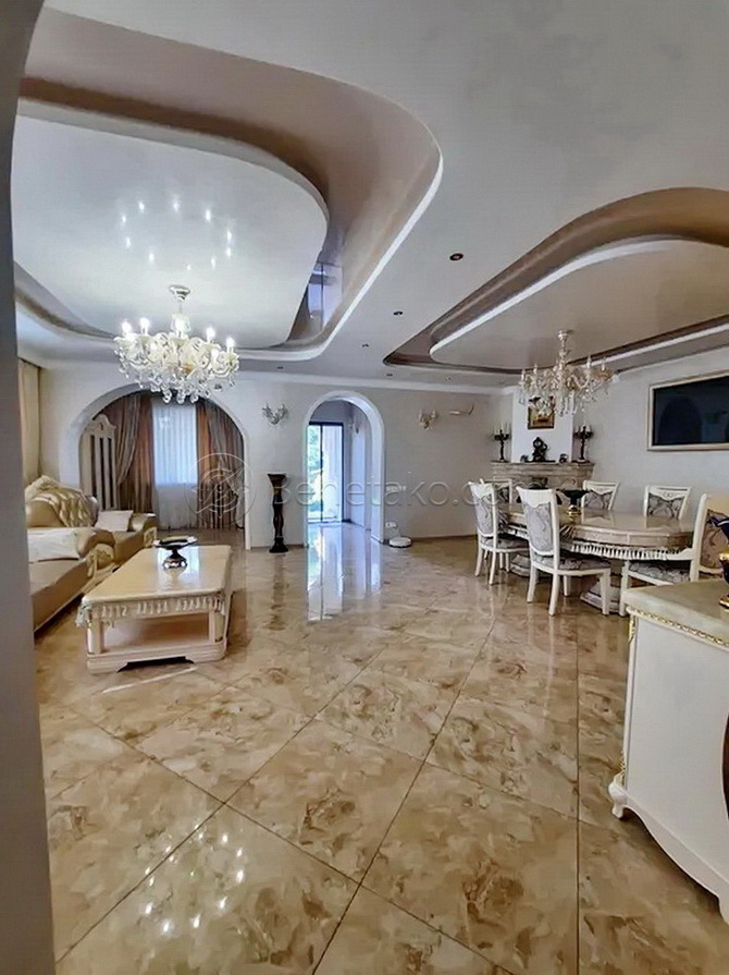 Оренда будинку 275 м², Пригород, Совиньон 2