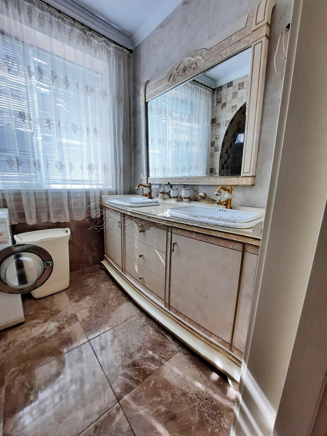 Оренда будинку 275 м², Пригород, Совиньон 2