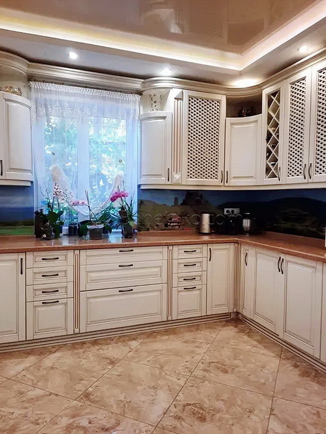 Оренда будинку 275 м², Пригород, Совиньон 2