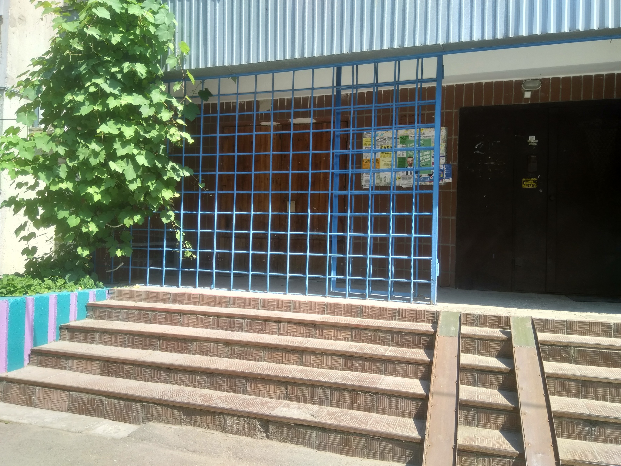 Оренда 2-кімнатної квартири 52 м², Квітневий пров., 1В