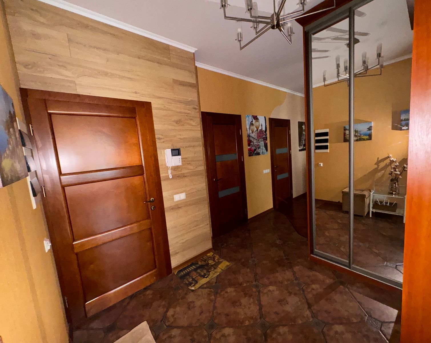 Продажа 2-комнатной квартиры 78 м², Щекавицкая ул., 30/39