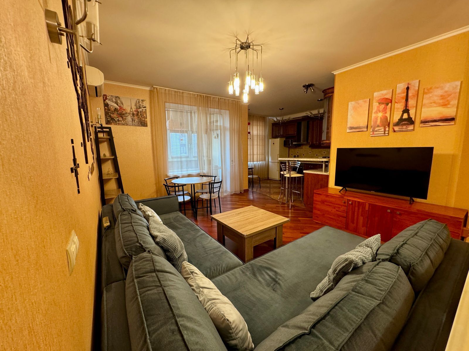 Продажа 2-комнатной квартиры 78 м², Щекавицкая ул., 30/39