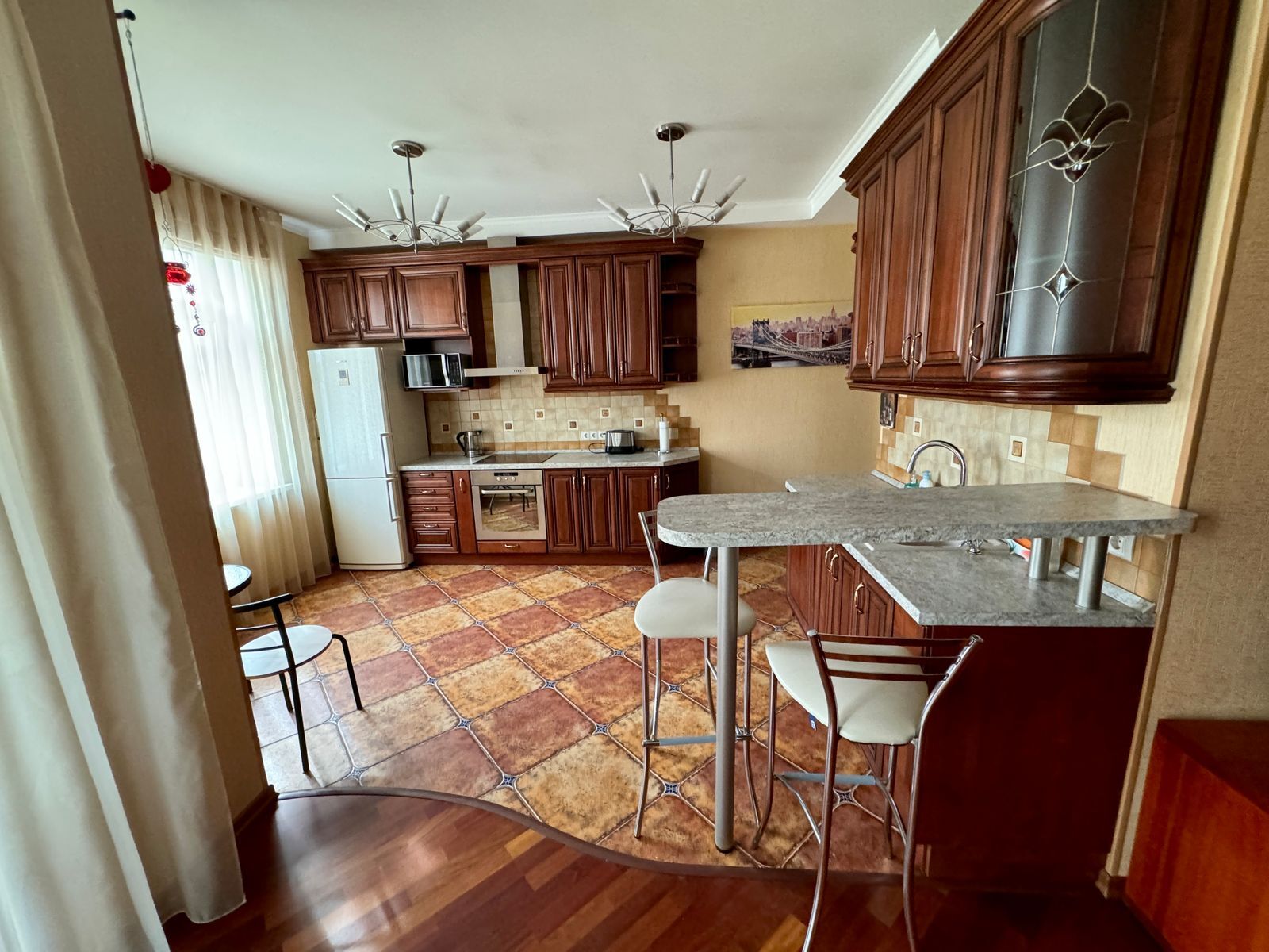 Продажа 2-комнатной квартиры 78 м², Щекавицкая ул., 30/39