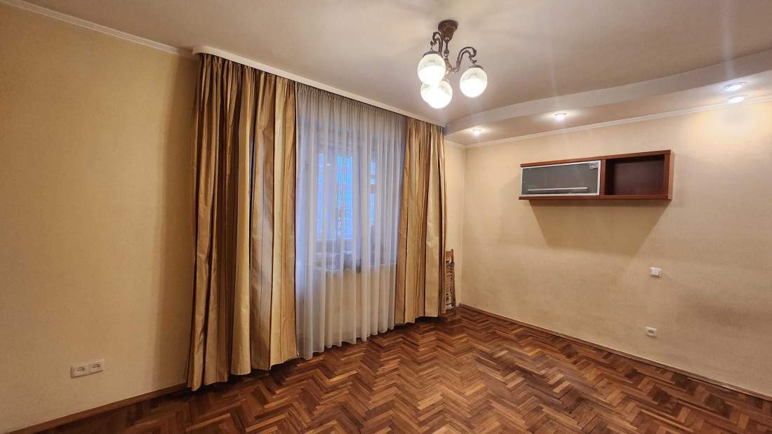 Продажа 2-комнатной квартиры 64 м², Златоустовская ул., 4