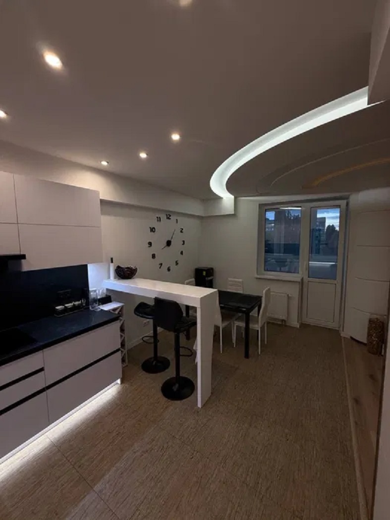 Продажа 3-комнатной квартиры 120 м², Автозаводская ул., 29А