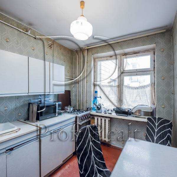 Продажа 3-комнатной квартиры 68 м², Хорольская ул., 10