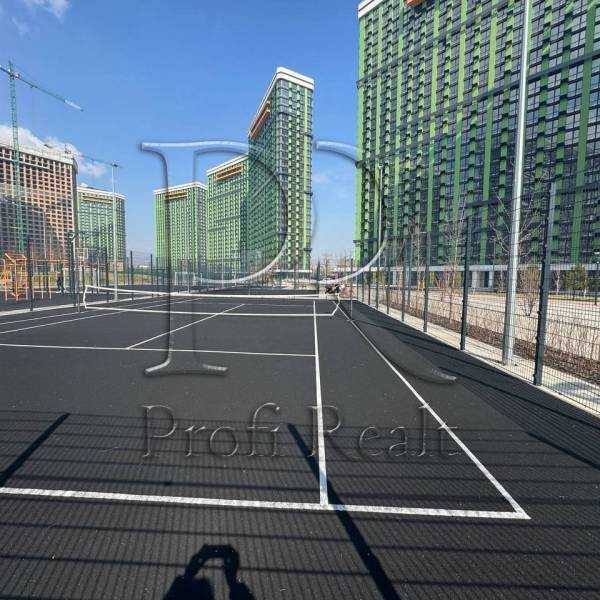 Продаж 2-кімнатної квартири 70 м², Причальна вул., 10