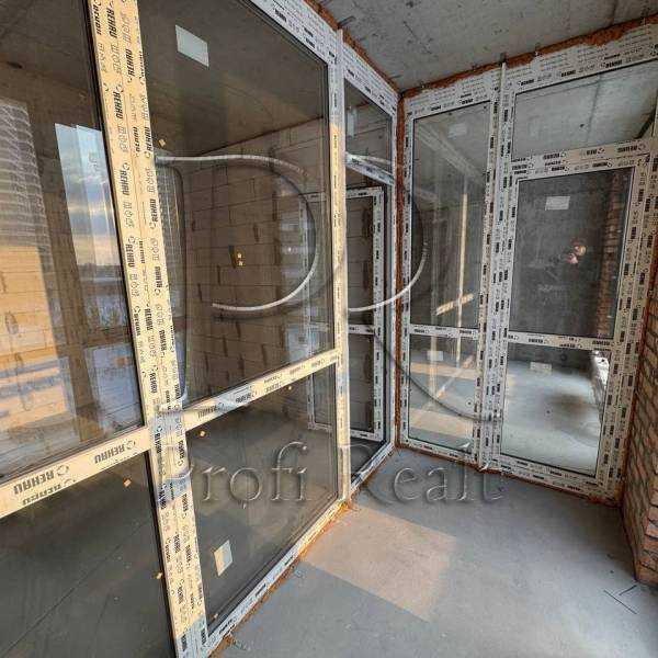 Продаж 2-кімнатної квартири 70 м², Причальна вул., 10