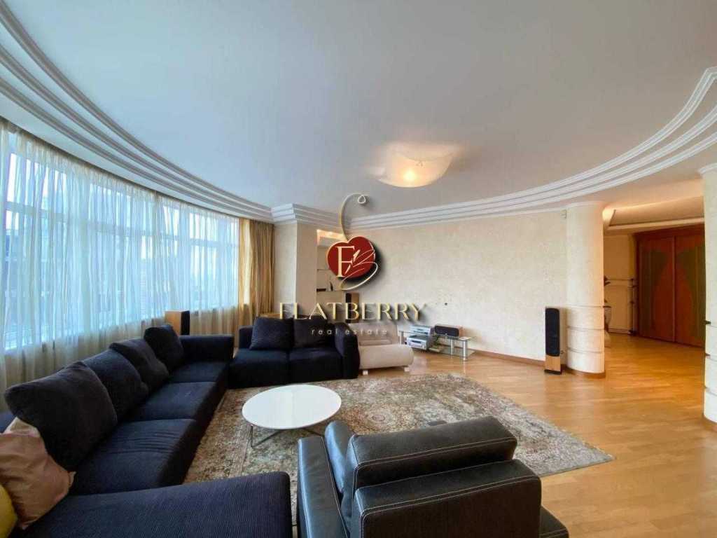 Продажа 4-комнатной квартиры 200 м², Старонаводницкая ул., 13А