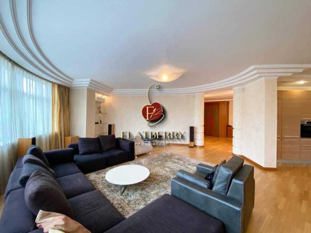 Продажа 4-комнатной квартиры 200 м², Старонаводницкая ул., 13А