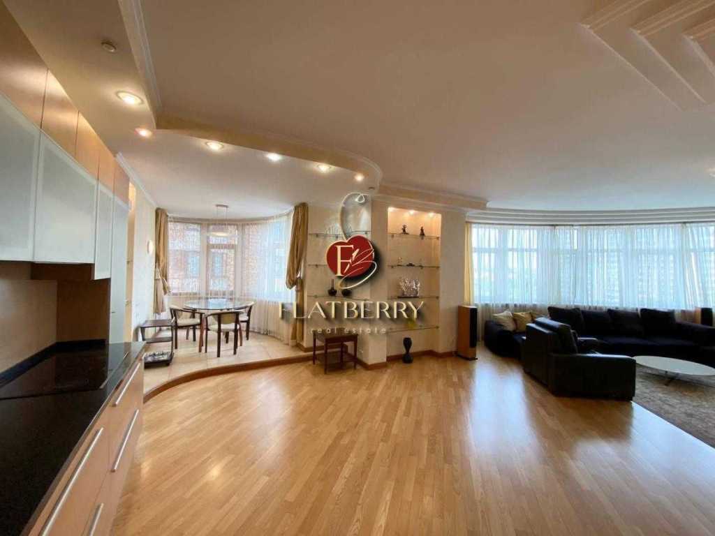 Продажа 4-комнатной квартиры 200 м², Старонаводницкая ул., 13А