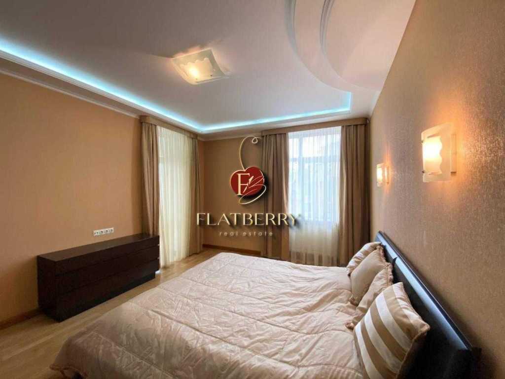 Продажа 4-комнатной квартиры 200 м², Старонаводницкая ул., 13А