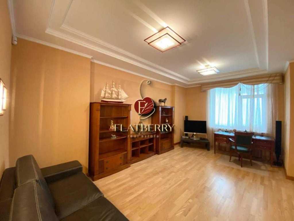 Продажа 4-комнатной квартиры 200 м², Старонаводницкая ул., 13А