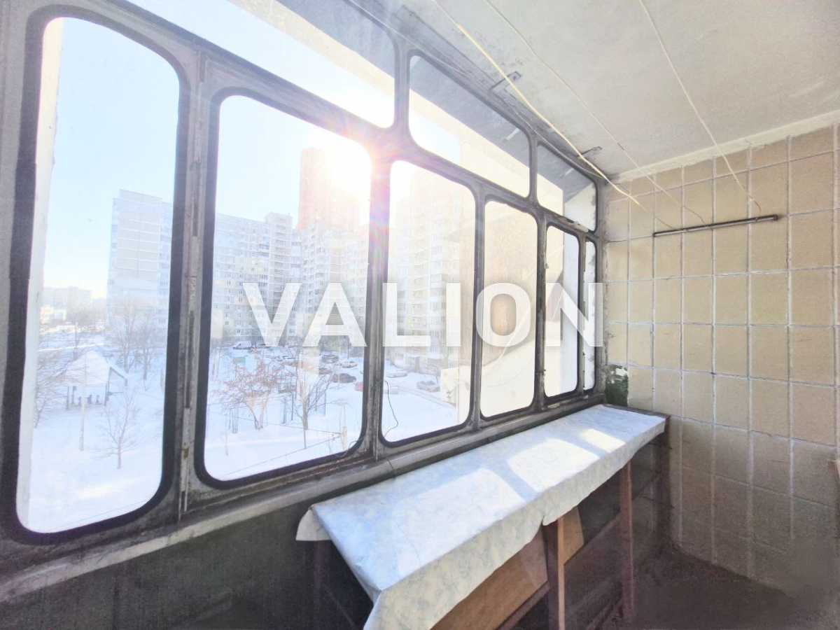 Продажа 2-комнатной квартиры 61 м², Ревуцкого ул., 7А