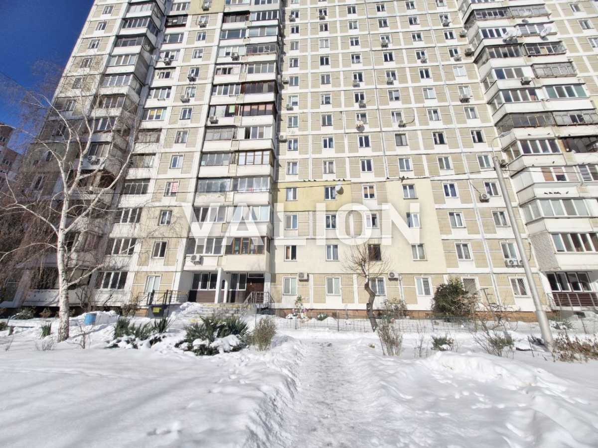 Продажа 2-комнатной квартиры 61 м², Ревуцкого ул., 7А