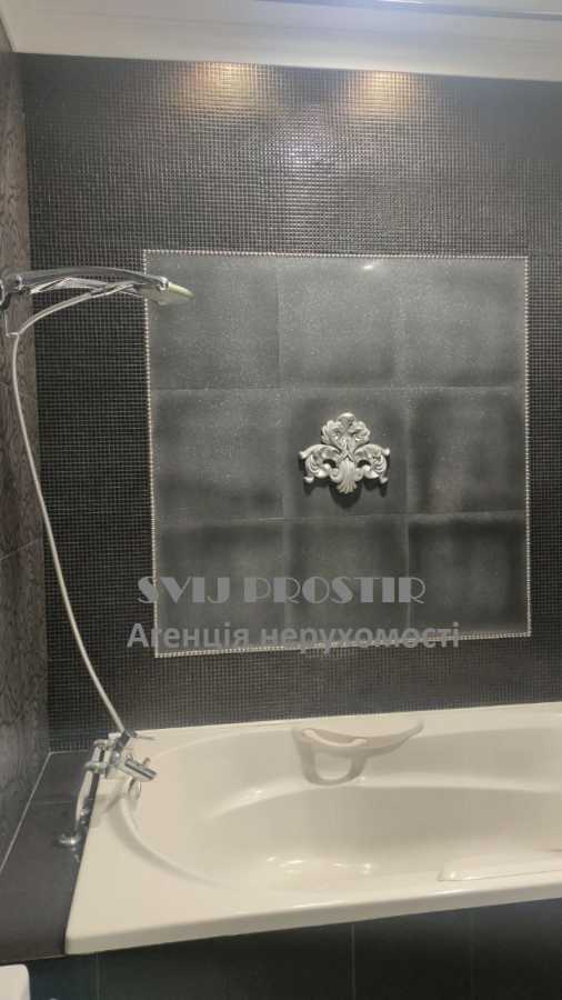 Оренда 3-кімнатної квартири 105 м², Героїв Сталінграда просп., 2Г