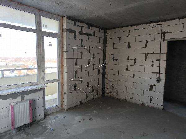 Продаж 1-кімнатної квартири 44 м², Привокзальна вул., 2/4