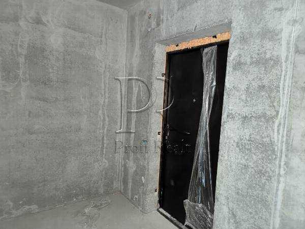 Продаж 1-кімнатної квартири 44 м², Привокзальна вул., 2/4