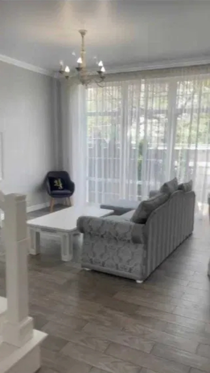 Аренда коттеджа 250 м², Львовская ул.