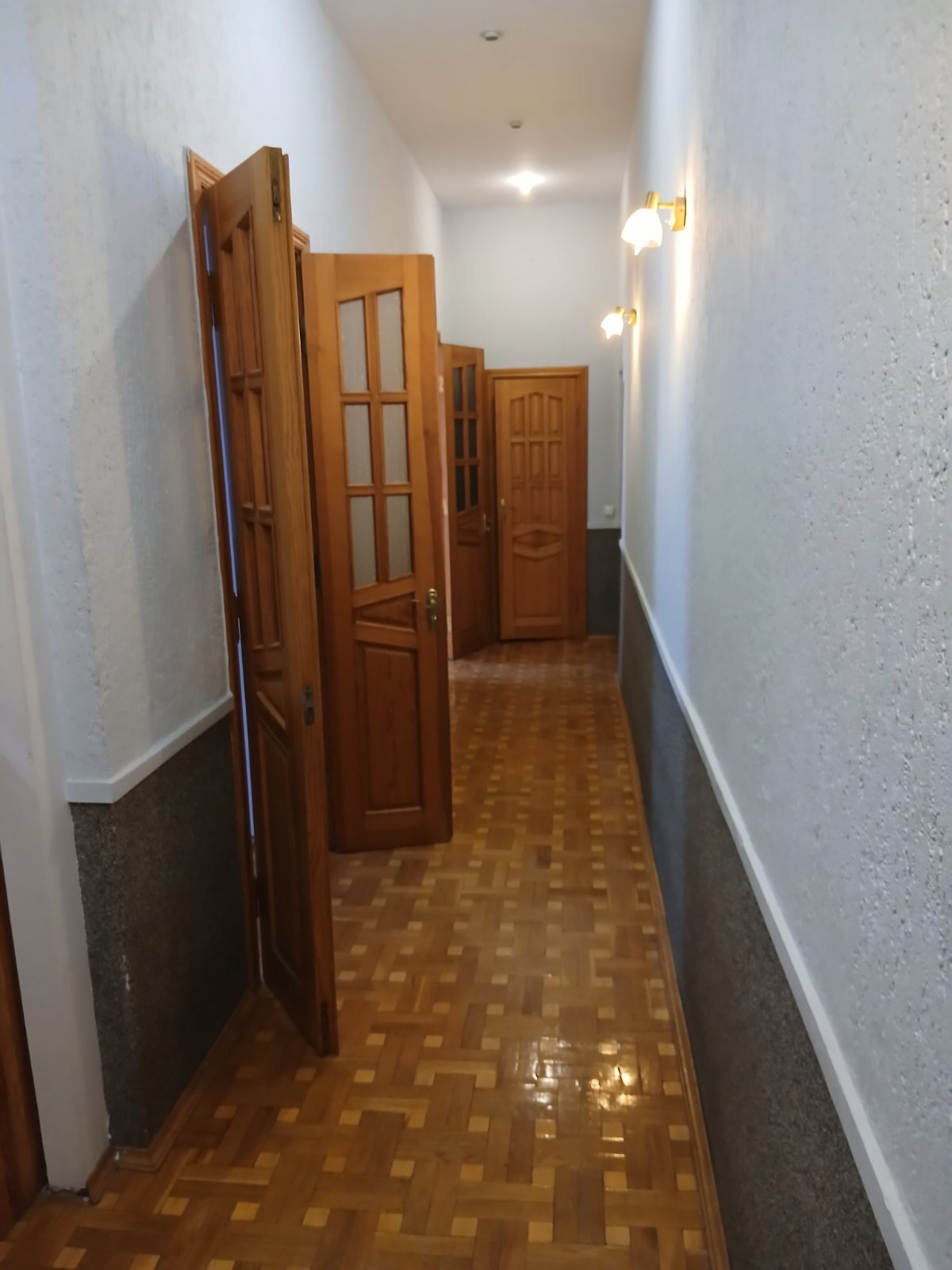 Продажа 3-комнатной квартиры 76 м², Олеся Гончара ул., 90/92