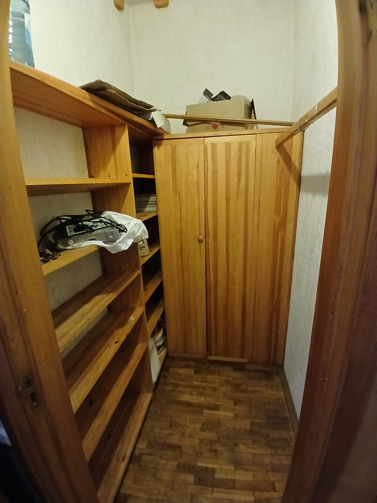 Продажа 3-комнатной квартиры 76 м², Олеся Гончара ул., 90/92