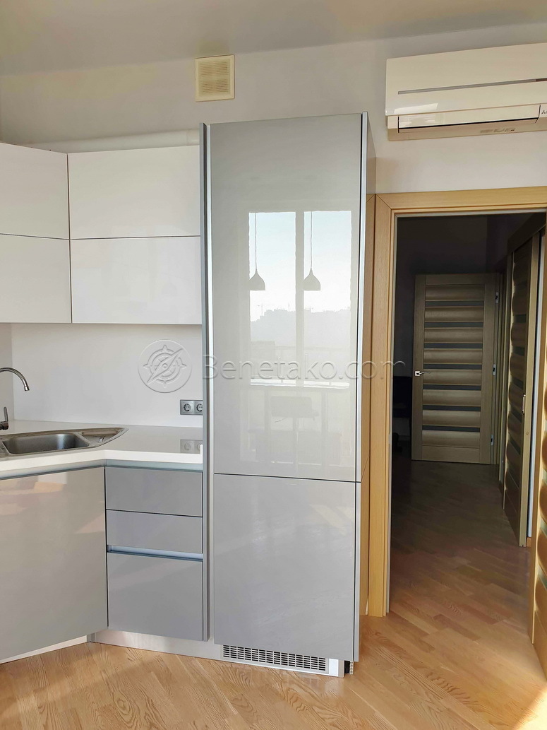 Аренда 4-комнатной квартиры 140 м², Генуэзская ул., 24