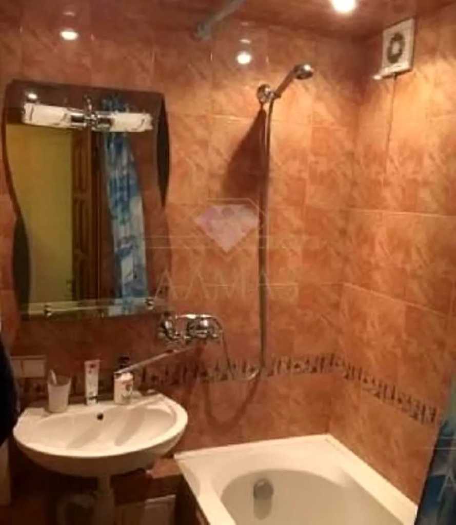 Продажа 2-комнатной квартиры 48 м², Днепровская наб., 9