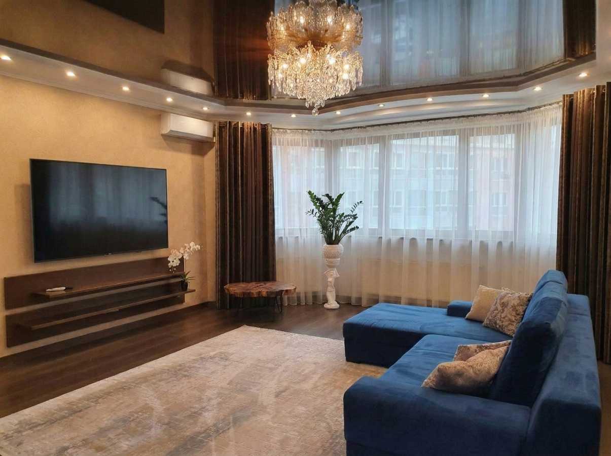 Продажа 4-комнатной квартиры 126 м², Александра Мишуги ул., 12