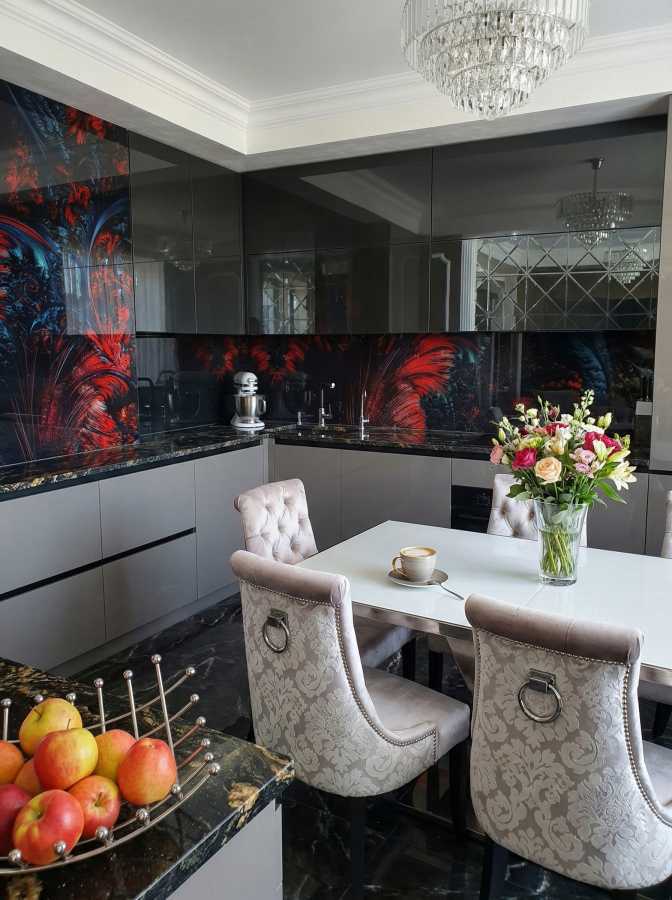 Продажа 4-комнатной квартиры 126 м², Александра Мишуги ул., 12