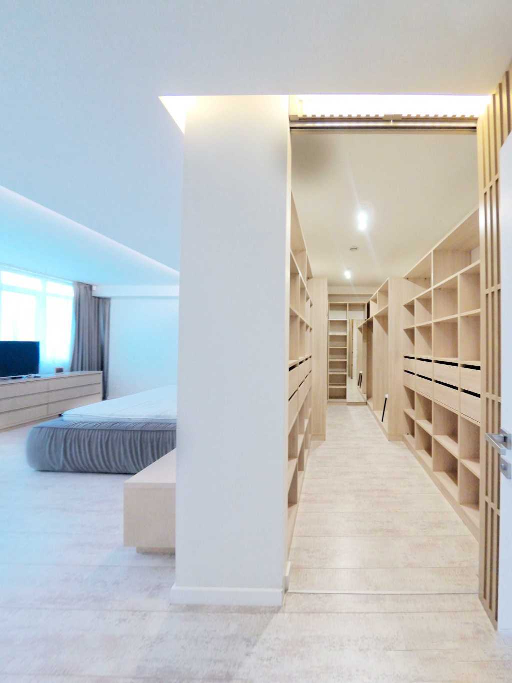 Оренда 3-кімнатної квартири 202 м², Євгена Коновальця вул., 44А