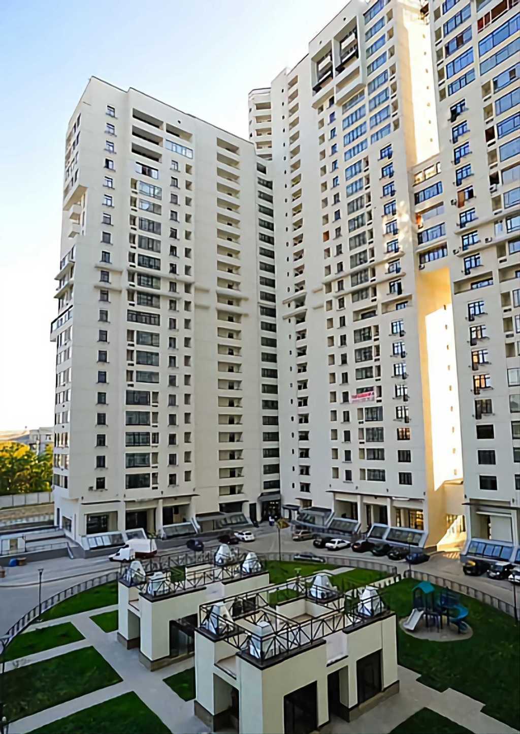 Оренда 3-кімнатної квартири 202 м², Євгена Коновальця вул., 44А