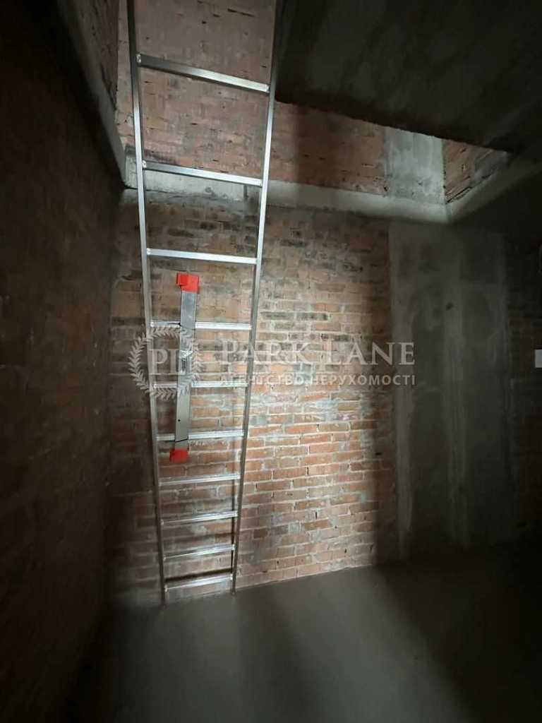 Продаж 3-кімнатної квартири 110 м², Симоненко вул., 34