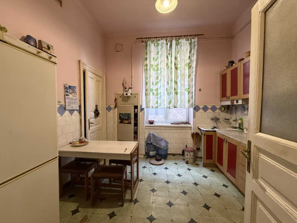 Продажа 4-комнатной квартиры 101.7 м², Костя Левицкого ул.