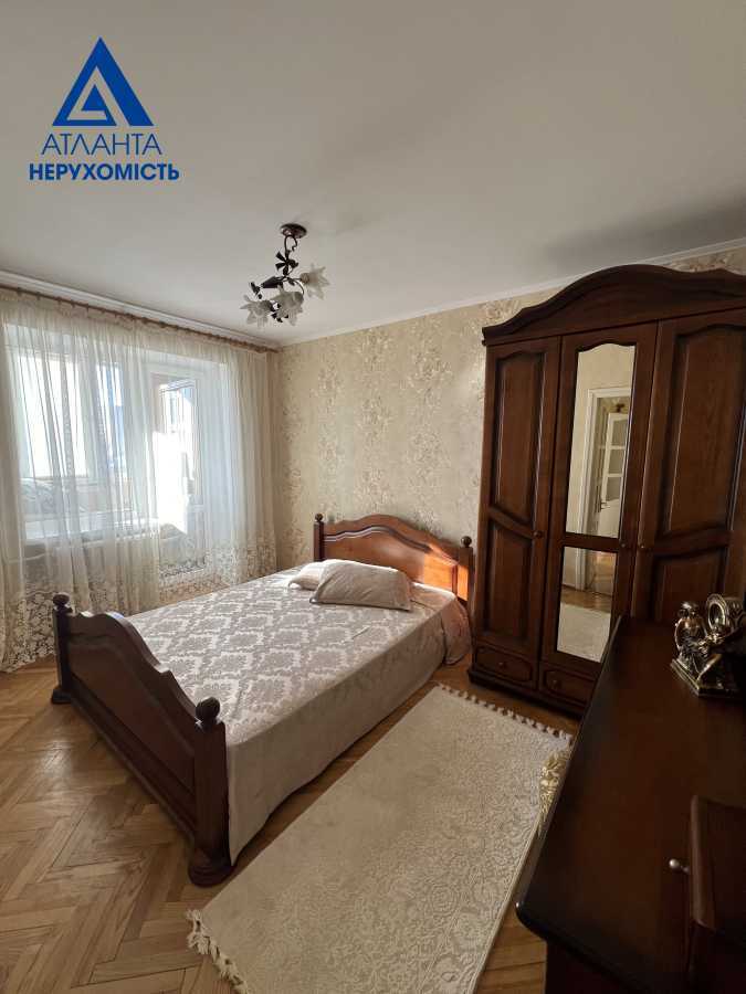 Продажа 4-комнатной квартиры 87 м², Елены Кульчицкой ул., Пчілки, 25
