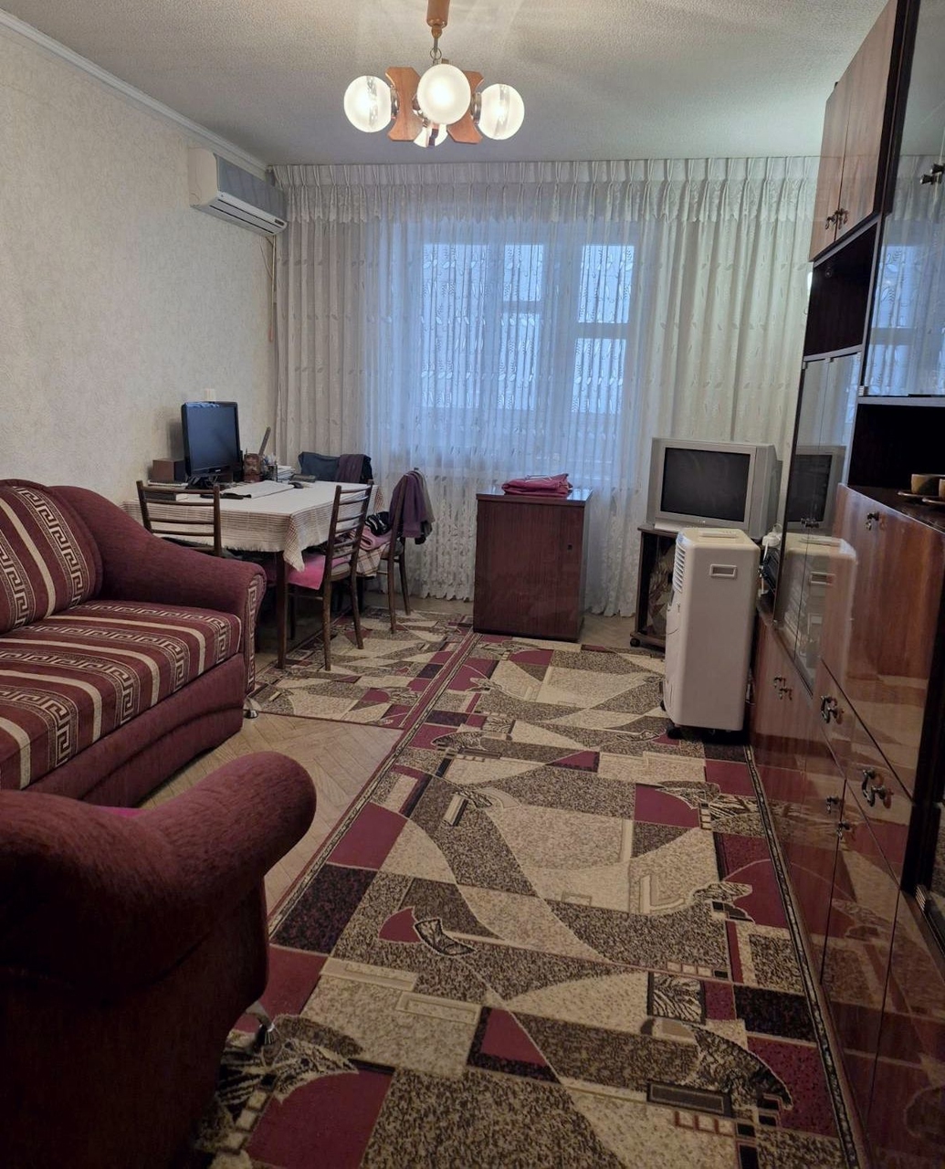 Продаж 1-кімнатної квартири 44 м², Зоряний бул., 1