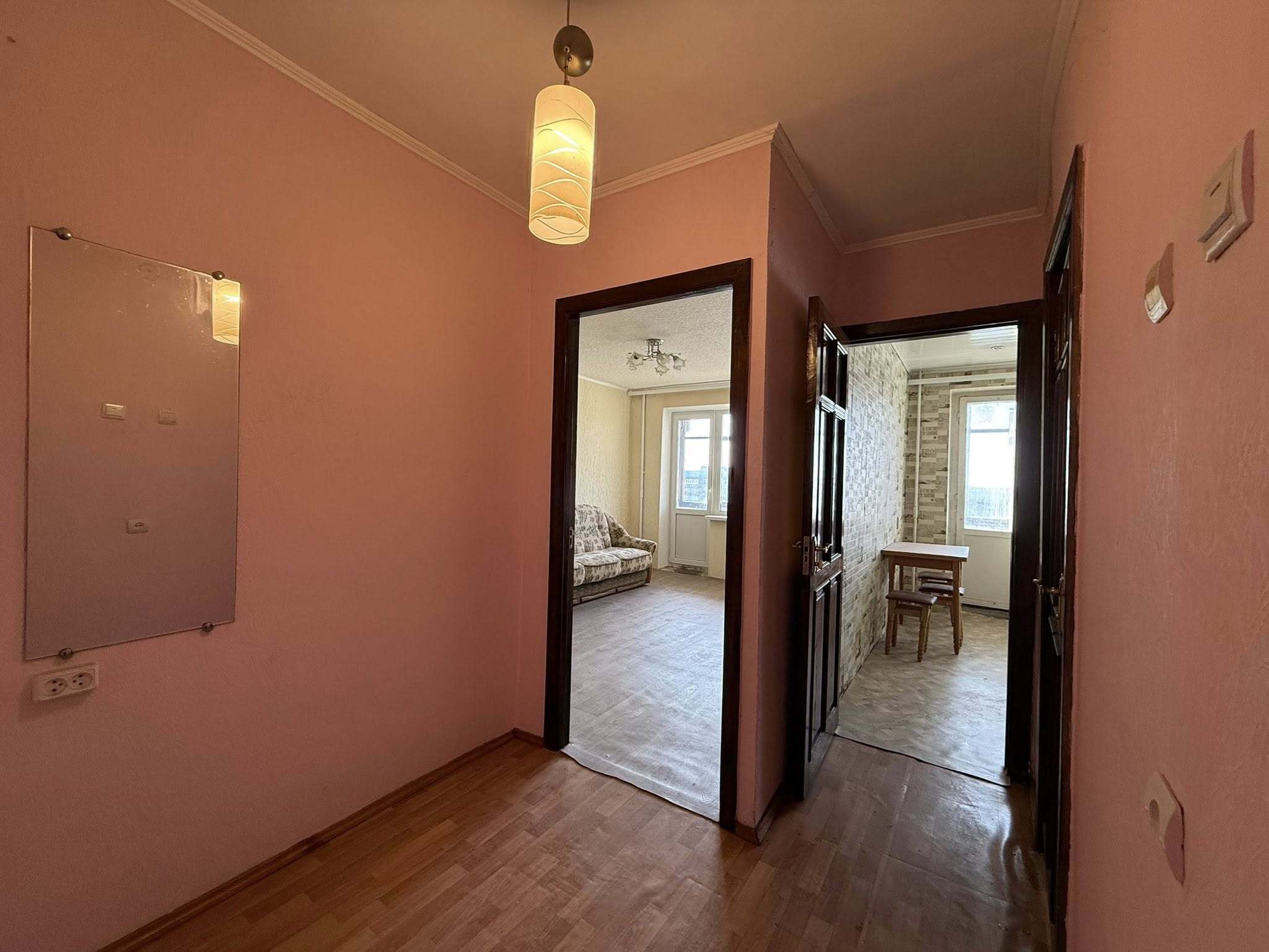 Продаж 1-кімнатної квартири 40 м², Тополь 2 вул.