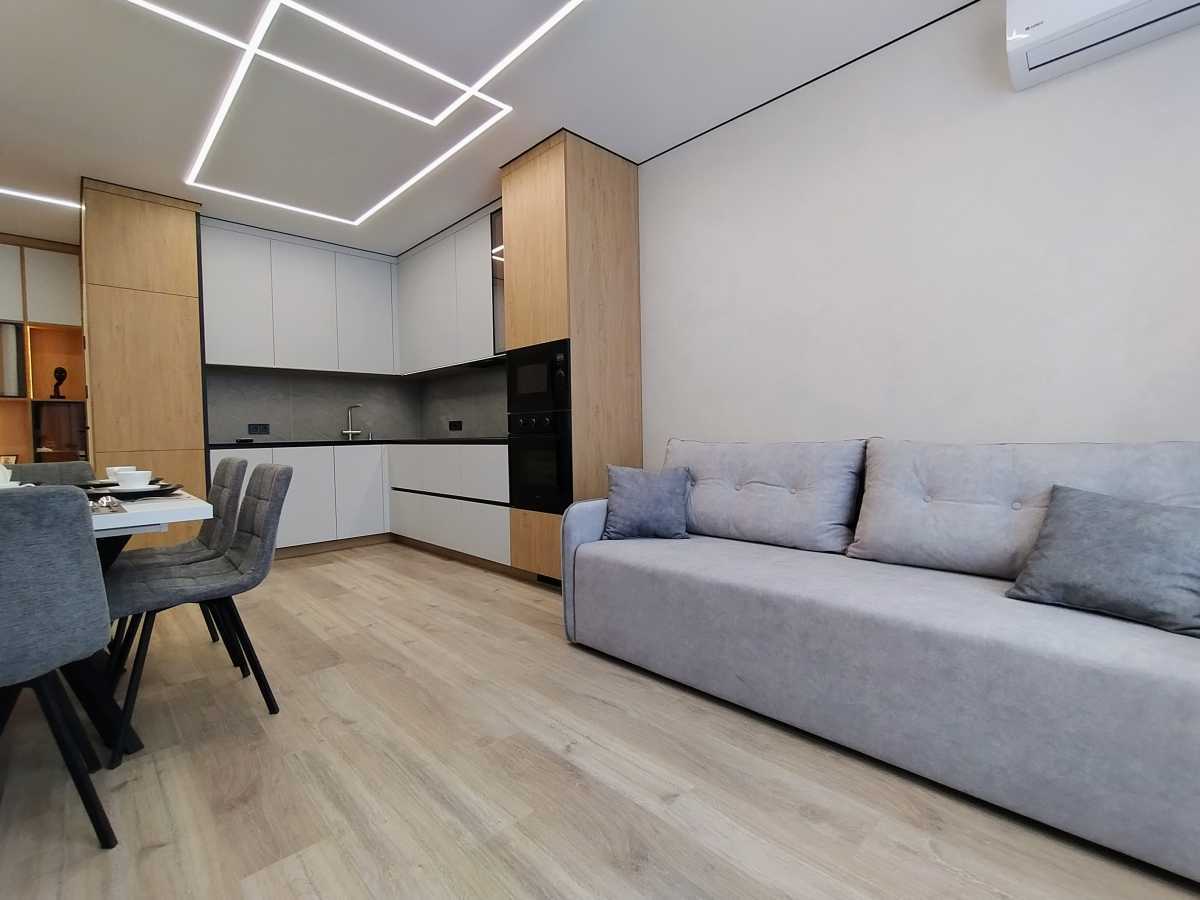 Продажа 2-комнатной квартиры 48 м², Александра Олеся ул., 5а