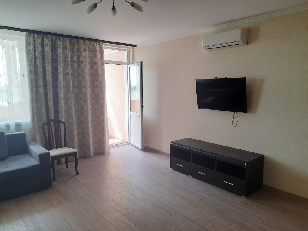 Аренда 2-комнатной квартиры 81.6 м², Кольцова бул., 14Д