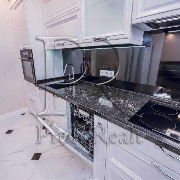 Продажа 3-комнатной квартиры 92 м², Воскресенская ул., 16Б