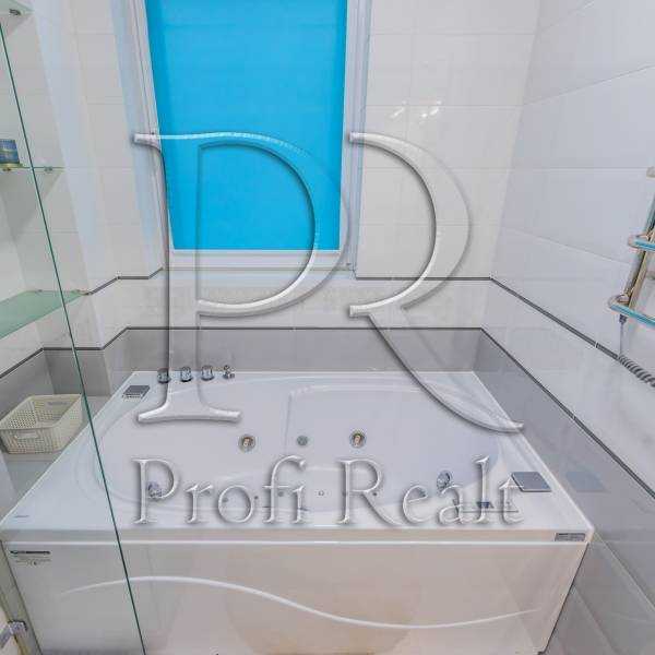 Продажа 3-комнатной квартиры 92 м², Воскресенская ул., 16Б