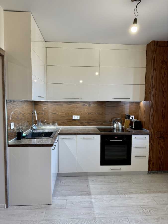 Оренда 2-кімнатної квартири 54 м², Соборна вул.