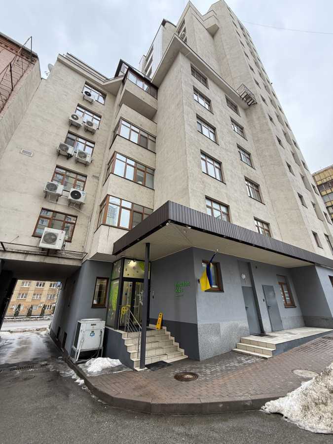 Продажа 3-комнатной квартиры 109.3 м², Владимира Антоновича ул., 103