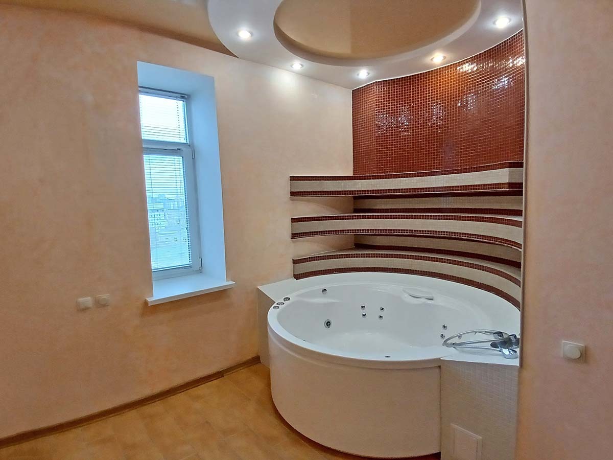 Продаж 4-кімнатної квартири 201 м², Обсерваторна вул., 7