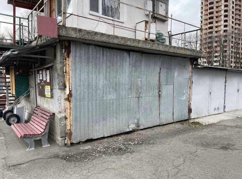 Продажа машиноместа 62 м², Сімї Сосніних, 4