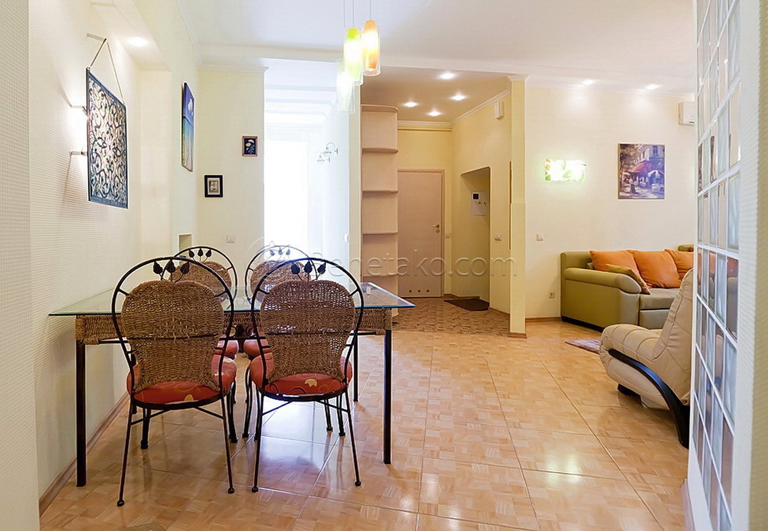 Аренда 3-комнатной квартиры 80 м², Приморская ул., Пироговская, 5