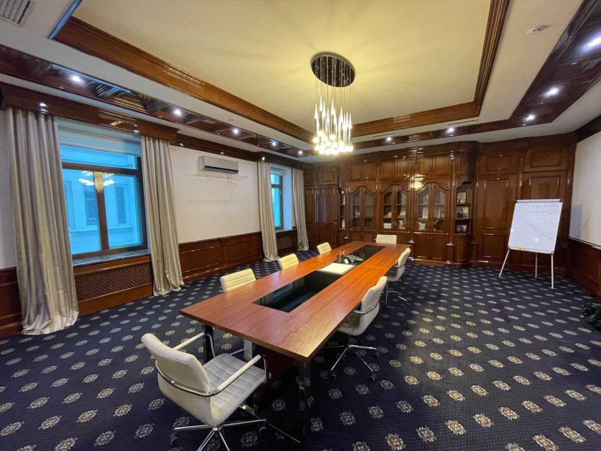 Оренда офісу 1543 м², Добровоільницьких батальонів вул., 1