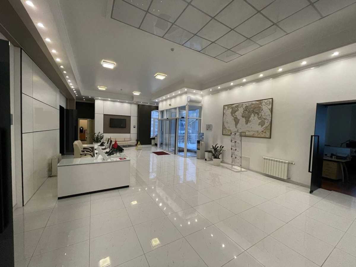 Оренда офісу 1543 м², Добровоільницьких батальонів вул., 1