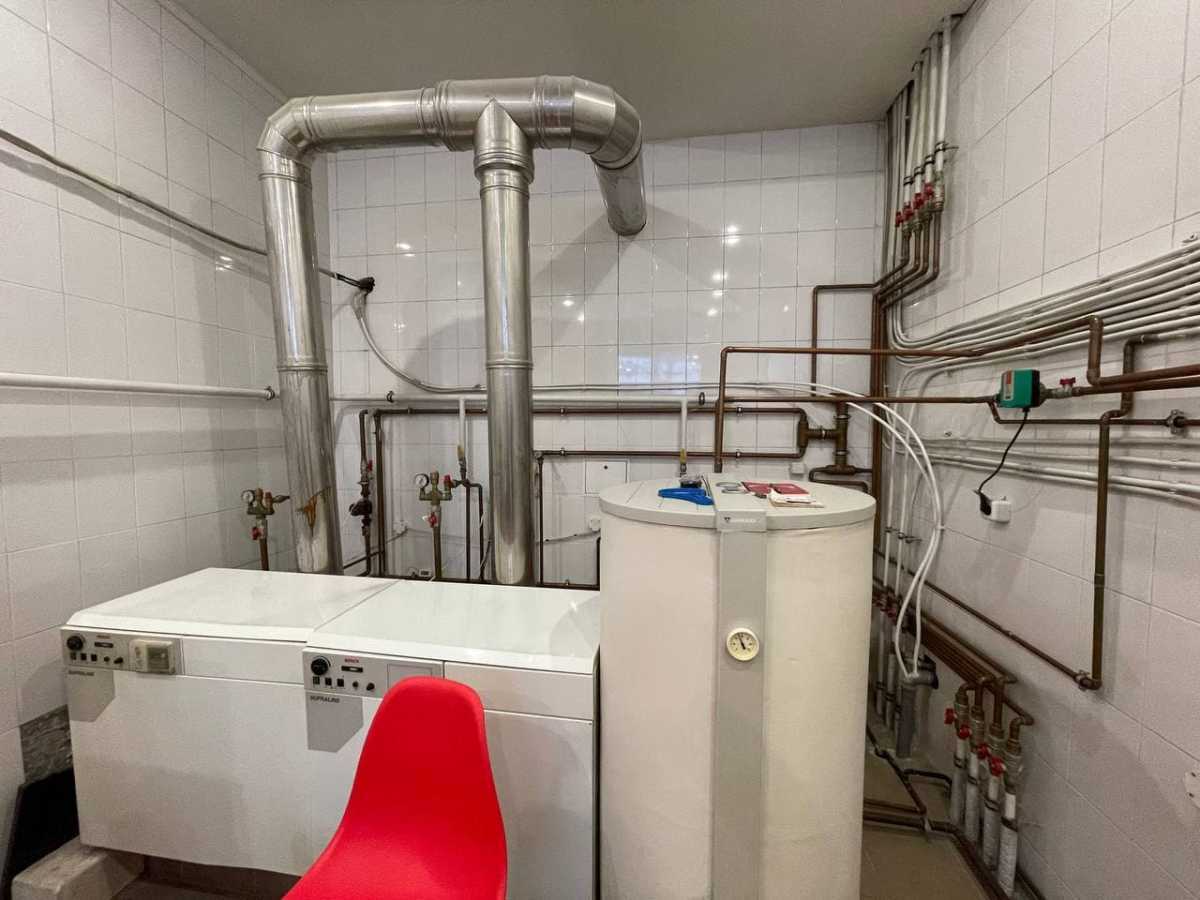 Оренда офісу 1543 м², Добровоільницьких батальонів вул., 1